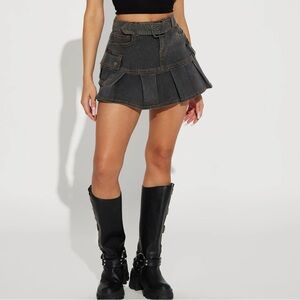 Pleated Denim Skirt Dark Wash With Belt